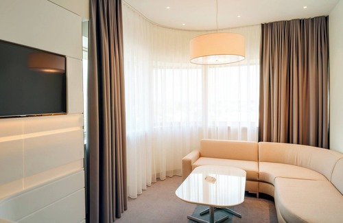 Business District Hotel | Holiday Inn Vilnius by IHG