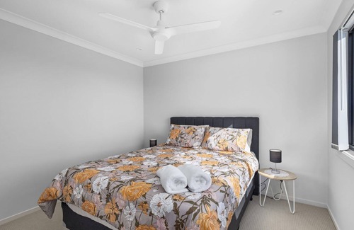 Woolgoolga House | Holiday on Nelson - Modern, stylish townhouse