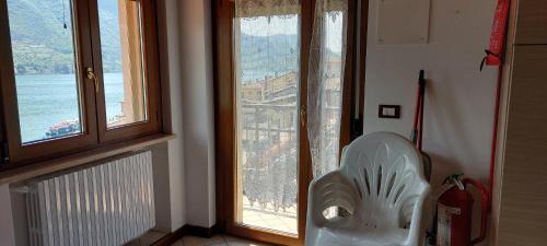 Peschiera Maraglio Apartment | holiday on the island