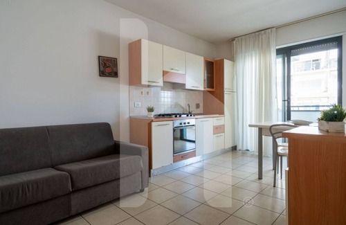Pineto Apartment | Holiday Rendez Vous 24 -First floor apartment with side sea view