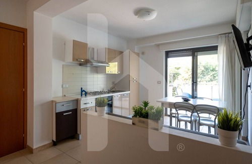 Pineto Apartment | Holiday Rendez Vous 27 - First floor apartment with the pool view