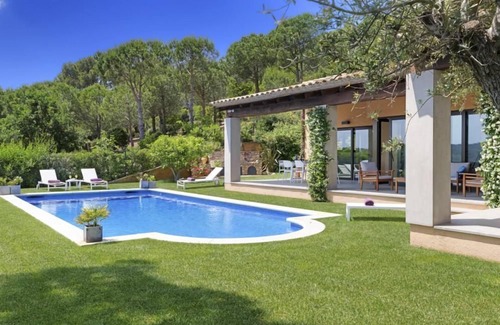 Aiguablava House | Holiday rental villa with swimming pool in Begur, Casa de camp