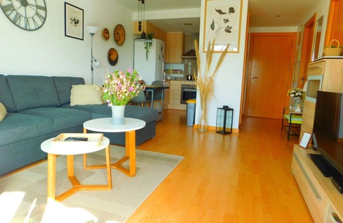 Pedrinya Apartment | Holiday rentals modern apartment with parking and pool in Roses
