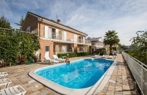 Macerata House | Holiday Residence Belohorizonte
