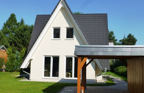 Quilitz House | Holiday Rosehip - cottage