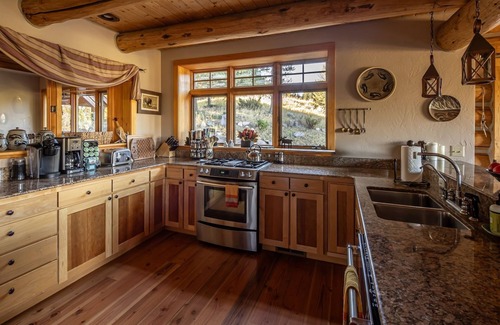 Skywood Preserve House | Holiday Stays Available! Enchanting Private Mountain Sanctuary with Spectacular Views