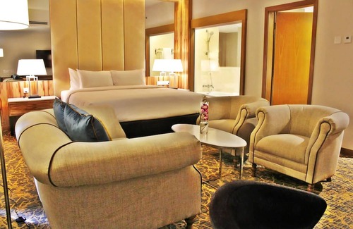 Taman Century Hotel | Holiday Villa Johor Bahru City Centre