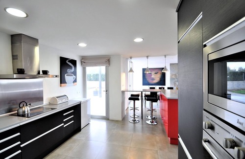 Sa Torre Villa | Holiday Villa "Sa Torre" with Pool, Terrace, Wi-Fi & Air Conditioning