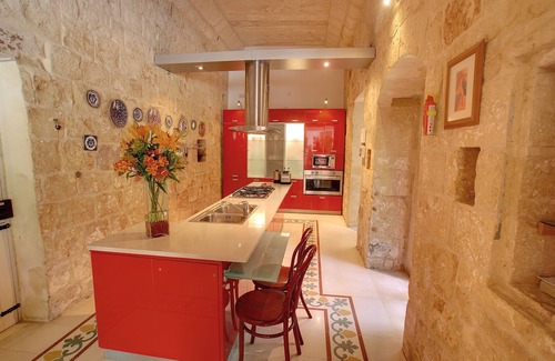 Zurrieq Villa | Holiday Villa sleeping 9 Persons (additional sleeping arrangements possible)