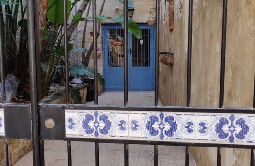 Zurrieq Villa | Holiday Villa sleeping 9 Persons (additional sleeping arrangements possible)