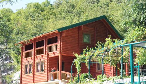 Niksic Cabin | Holiday Village Ostrog