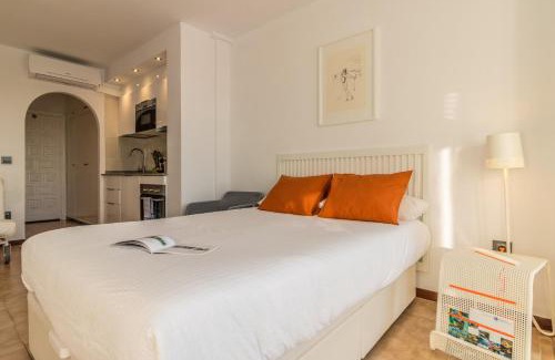 Santa Margarida Apartment | Holidays Penthouse vues panoramiques sur le Port naval,un séjour élégant assuré " Wifi Pàrquing gratuït