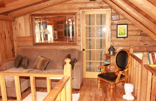 Wrightwood House | Holistic Health Day Spa and Lodging. Unit 2 Pampering in the Big Pines