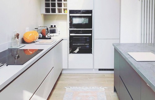 Holland-On-Sea Cottage | Holland Beach Bungalow