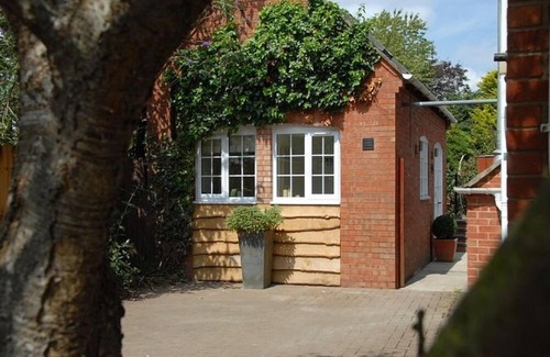Childswickham Cottage | Holly Cottage ,Cotswold Hideaway on the edge of Broadway,