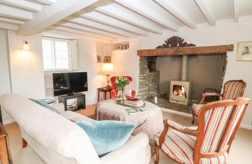 Minster Lovell House | Holly Cottage