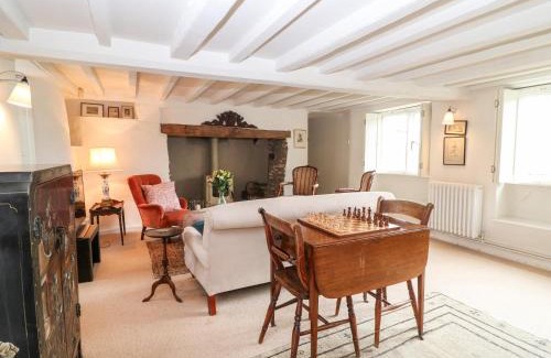 Minster Lovell House | Holly Cottage