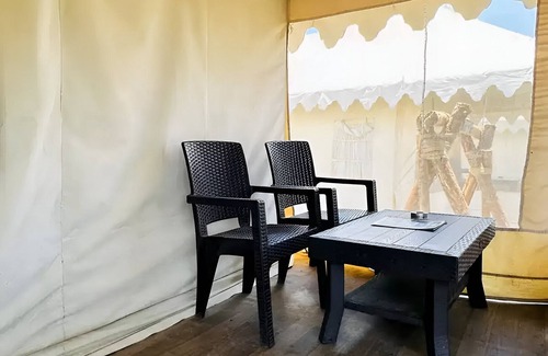 Suja Cottage | Hollywood Camps and Restaurant Bir