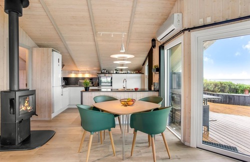 Sjaelborg House | "Holmwith" - 50m from the sea by Interhome