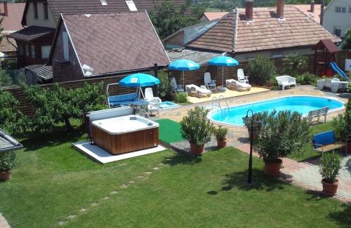 Balatonfoldvar House | Holp Vendégház