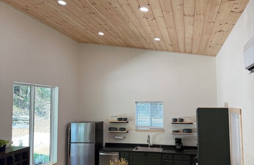 Jasper Cabin | Holt House - Tranquil cabin close to hiking trails and the Buffalo River