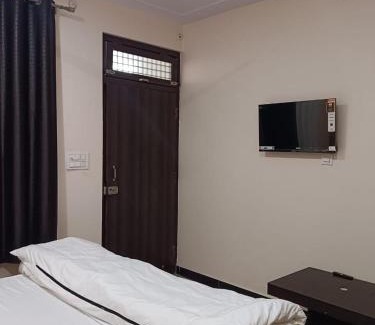 Faizabad House | Holy Homestay