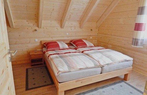 Kelheimwinzer Apartment | Holzblockhaus Stark