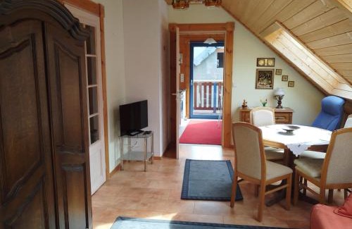Neunkirchen Apartment | Holzhausidylle am Steimel