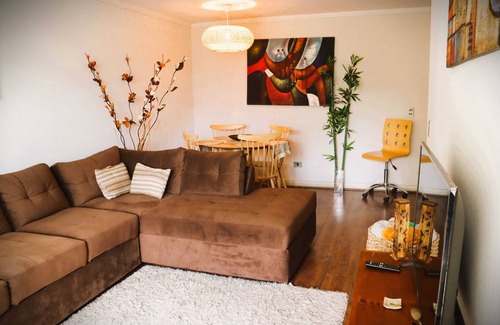 Las Condes Apartment | HOM | Departamento 3D3B Estacionamiento Las Condes