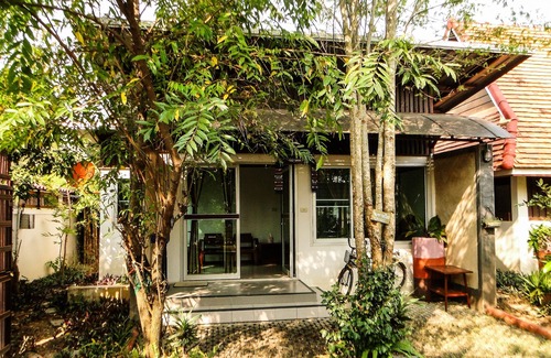 Chiang Mai House | Hom Kamhin - A Local homestay in Chiangmai