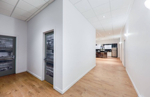 Maisonneuve Apartment | HoMa HomeStay Hotel by Olympic Stadium Montreal (Auberge/Hostel)