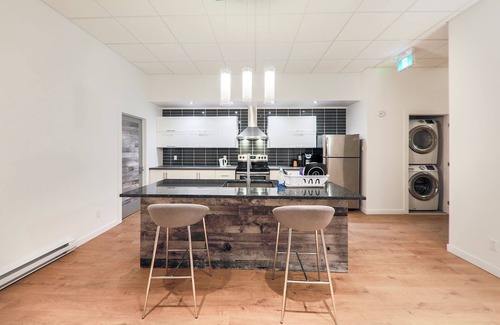 Maisonneuve Apartment | HoMa HomeStay Hotel by Olympic Stadium Montreal (Auberge/Hostel)