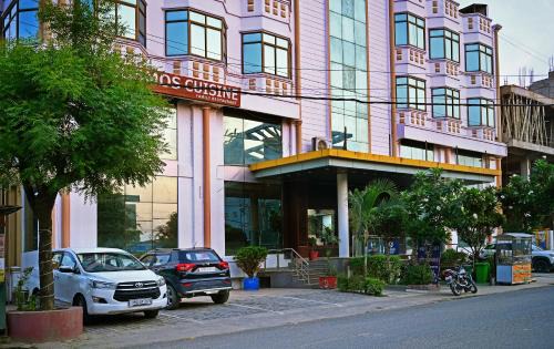 Gorakhpur Hotel | Homansh Krishna Palace