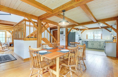 Whitingham House | Home 15 Mi to Berkshire East & Mount Snow!