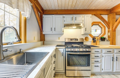 Whitingham House | Home 15 Mi to Berkshire East & Mount Snow!