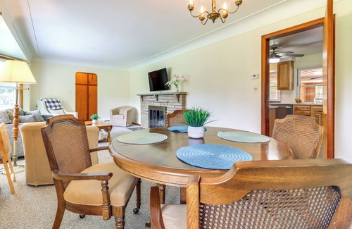 Southfield House | Home ~ 17 Mi to Detroit w/Patio & Grill!
