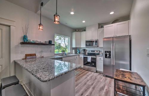 Rockport House | Home at Holiday Beach - Castaway at Misty Oak!