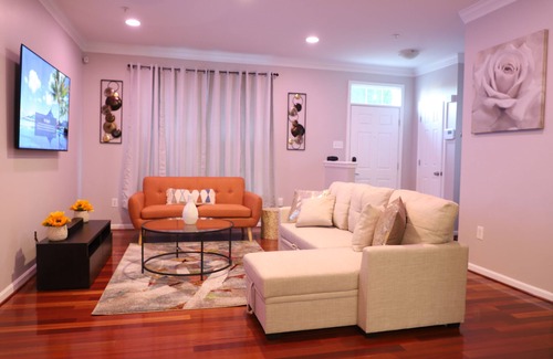 Owings Mills House | Home away from home