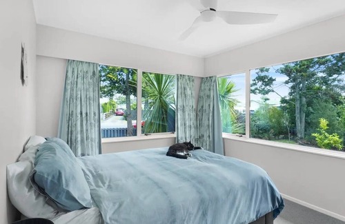 Te Rapa House | Home away from home! 3br house