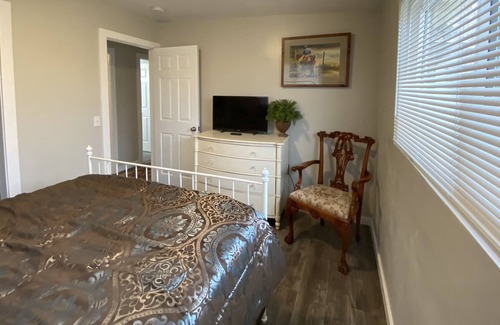 Millcreek House | Home Away from Home 45 min to ski