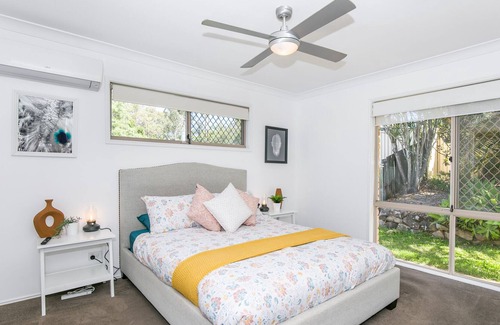 Helensvale House | Home away from Home, while at the Theme Parks