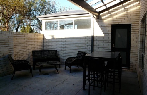 Karabar House | Home away from Home