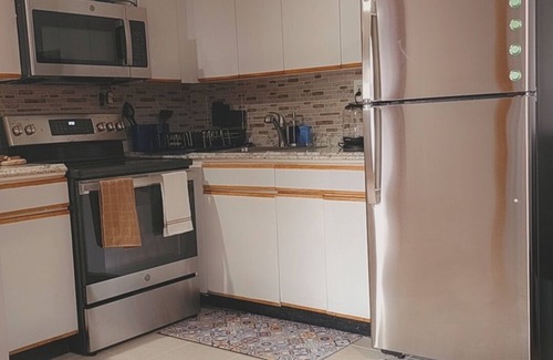 Queens House | Home away from Home by JFK