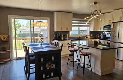 Northeast Edmonton House | Home away from home :)