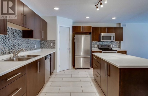 Saskatoon House | Home Away From Home in Saskatoon