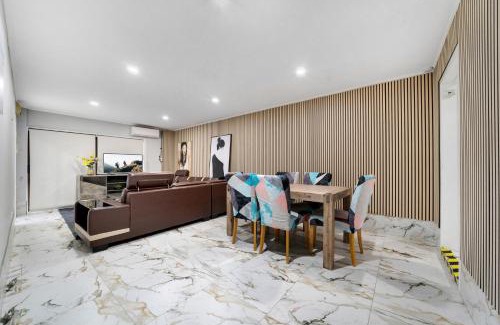 Titirangi Apartment | Home Away From Home
