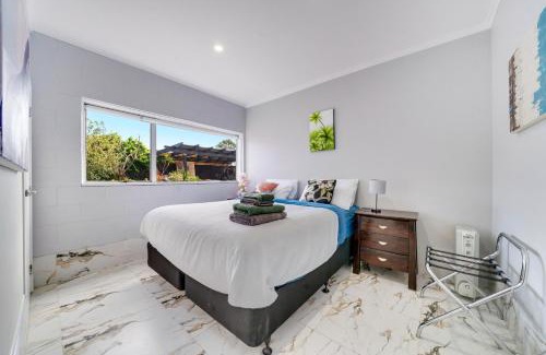 Titirangi Apartment | Home Away From Home
