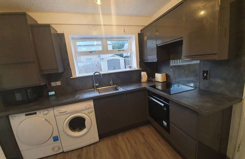 Aberdeen House | Home Away from Home. Relax and Enjoy your stay