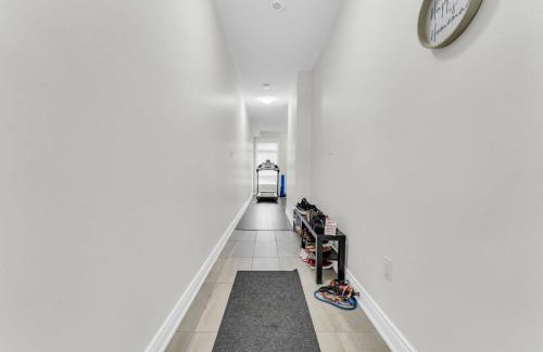 Vaughan Apartment | Home away from Home - Remote Office - Vacation Stay