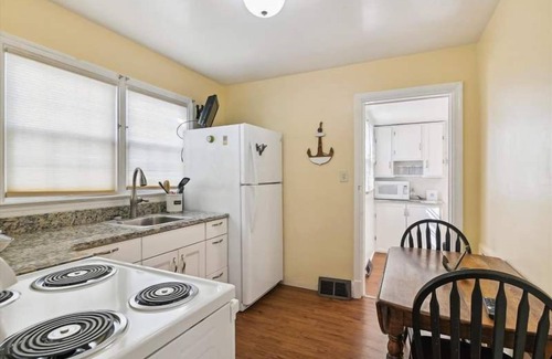 Annapolis Apartment | Home Away From Home S